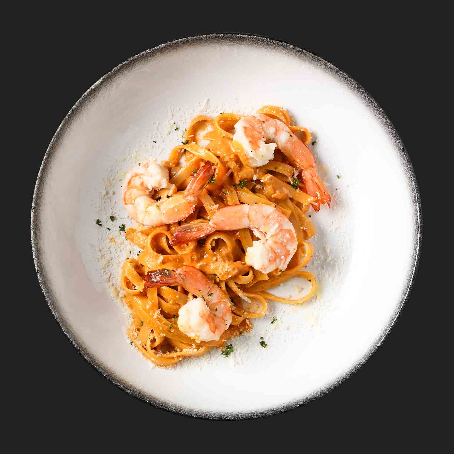 เฟตตูชินีกุ้งครีมซอส